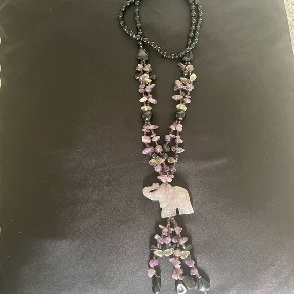 Real stone elephant necklace - Picture 1 of 2